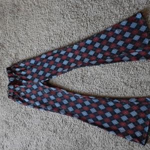 SUPER SOFT Flare Stretch high waist pants. Argyle pattern